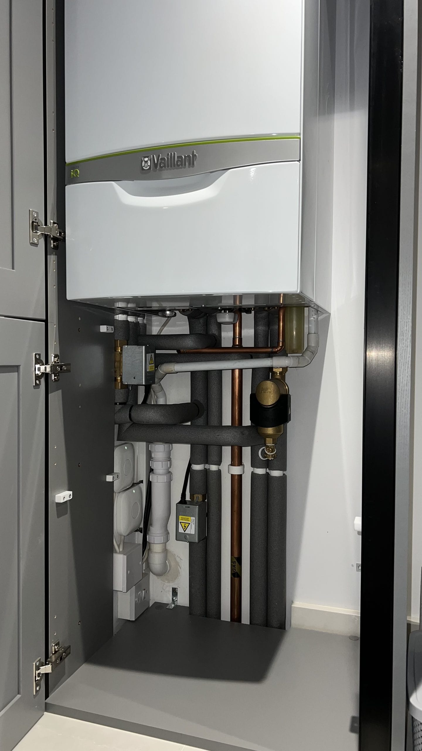 Boiler pipework and heating system components installation